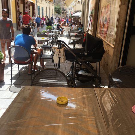 Bar Leucosia