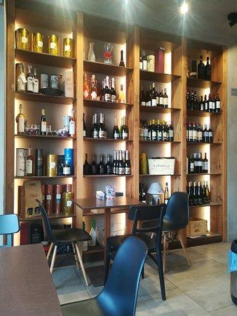 Tuci Cafe