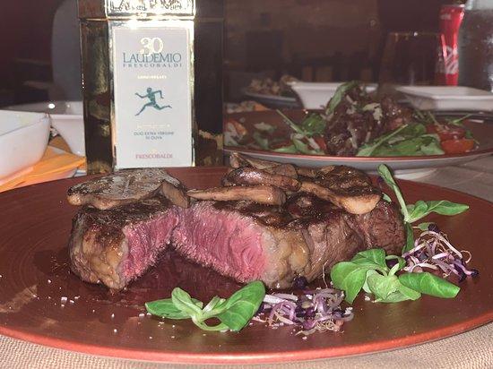 Elizabeth Restaurant & Music