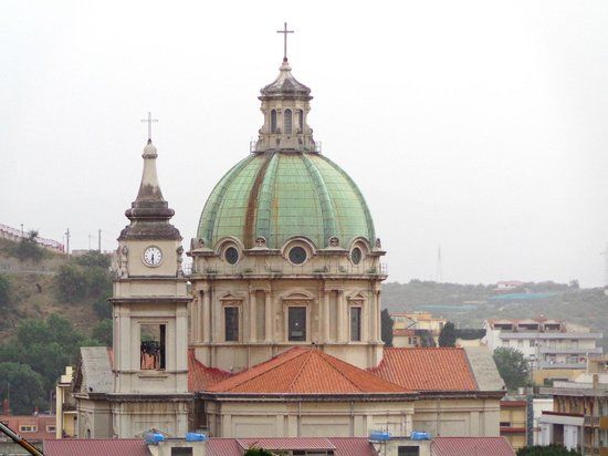 Duomo di Barcellona Pozzo di Gotto