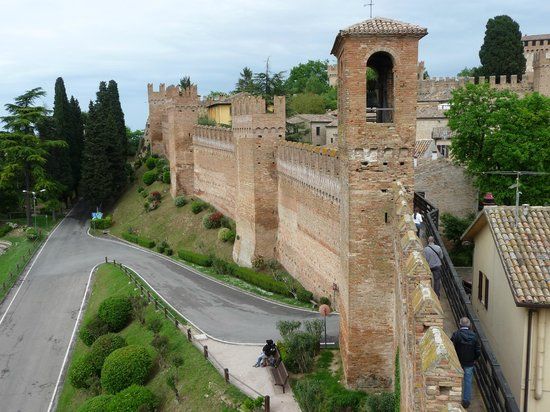 Camminamenti di ronda di Gradara