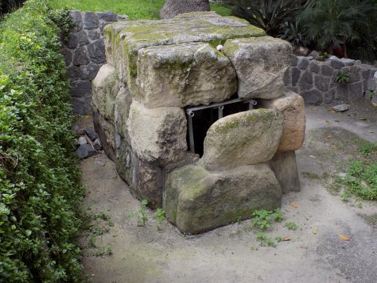 Le Tombe Greche